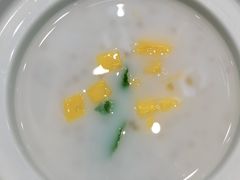 -香山湖家家宴(中山陵店)