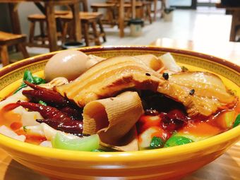 安徽太和正宗牛肉板面精品版把子肉正宗牛肉板面豪华版面馆|火车站