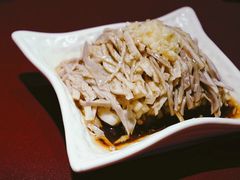 蒜泥白菜拌肚丝-老吉士酒家(天平路店)