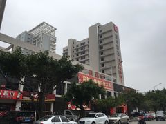 -新偶像健康汇•水疗SPA•豪华自助餐(世界城店)