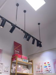 -尤米一站式美甲美睫