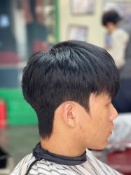 -米娜男士新国潮理发馆