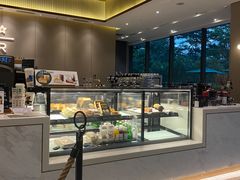 -星巴克臻选(深圳龙华红山天虹店)