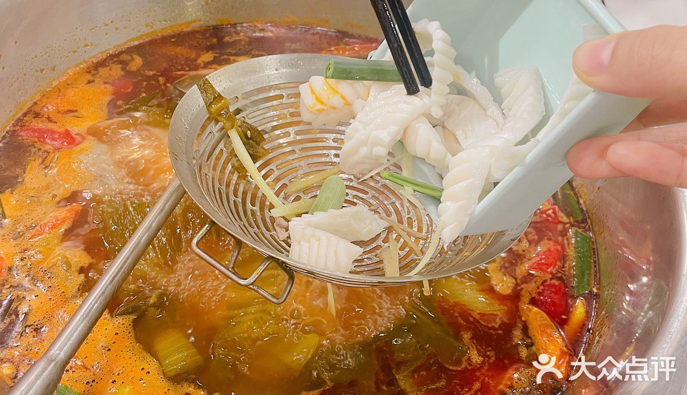 吃了还要吃的广西酸辣牛杂火锅！靓仔强