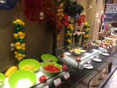 自助取餐区-佛山皇冠假日酒店-西餐厅