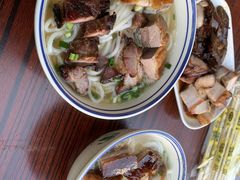 -香辉食馆(新兴路店)
