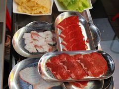 -金龙大四喜牛肉火锅