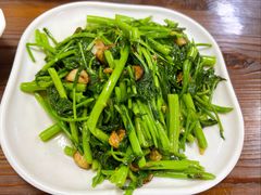 -亚忠小吃店(曾厝垵店)