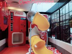 -东方明珠·可口可乐欢乐餐厅