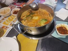 -四季喧黔味豆米火锅(万达广场店)