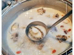 -煲宫猪肚鸡(晶品店)