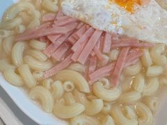 -香港新发烧腊茶餐厅(书城店)