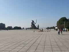 -巴陵广场