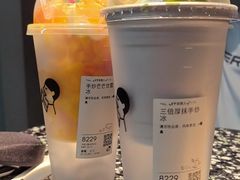 -喜茶(深圳万象城黑金店)
