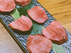 厚切牛舌-炼火烤肉店