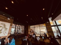 大堂-星巴克臻选(武汉经开永旺梦乐城店)
