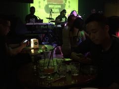-Hooley's活利仕西餐厅(珠江新城店)