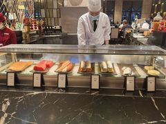 -广州万富希尔顿酒店·感趣自助餐厅·金秋蟹宴生蚝海鲜刺身