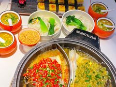 -阿瓦山寨·湘菜现炒·剁椒鱼头王(咸阳总店)