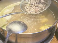 -领鲜潮牛鲜牛羊肉火锅(宏昌店)