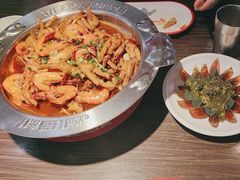 -胖哥俩肉蟹煲(济南世茂国际广场店)