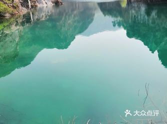 凑热闹，打卡树山网红翡翠湖！