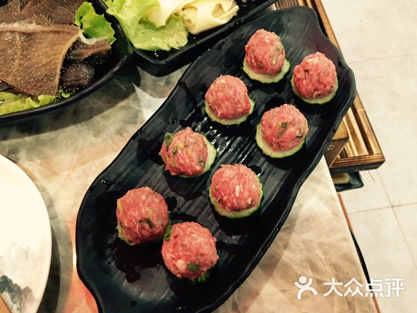 吃着碗里瞧着锅里(缤谷广场店)-手打香菜牛肉丸图片-上海美食-大众