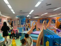 -孩子王童乐园(成都吾悦广场店)