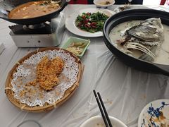 -万佛湖许老大铁锅鱼(黑金冠店)