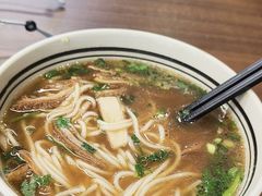 -小马牛肉面·牛骨熬制(南京博物院店)