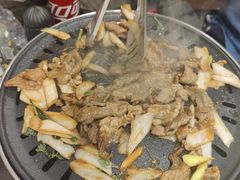 -燚店·铁板鱼蛙·烤肉·烤串(北新桥店)