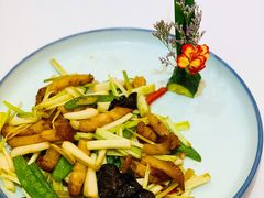 荞菜炒烧肉-山泉公馆酒家(珠江新城店)