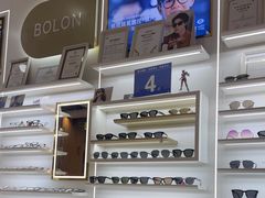 -美式眼镜·授权蔡司.依视路.尼康.豪雅.明月(南翔印象城店)
