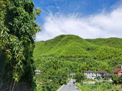 -安吉龙王山峡谷漂流