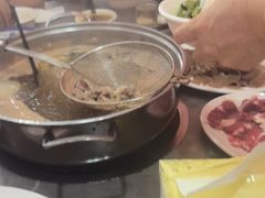 -官塘陈记鱼生·潮汕砂锅粥·牛肉火锅(潮枫路总店)