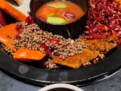 红汤番茄鸳鸯锅底-重庆古老火锅