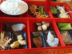 -勺子米线·云南传统小吃市集(四方街店)