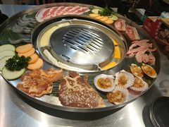 -哈哈碳都·牛肋条无限自助烤肉(台江万达店)