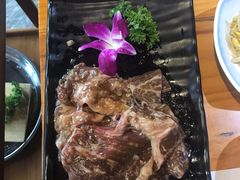 牛板腱-唯成•韩国炭火烤肉 유성고기