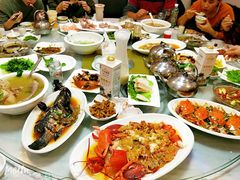-渔中舟海鲜大排档(普陀沈家门店)