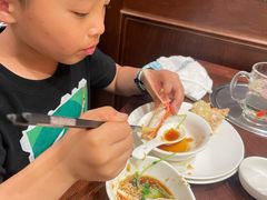 -东海怡品海鲜豆捞(舟宿夜江店)