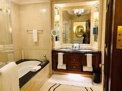 -广州富力丽思卡尔顿酒店