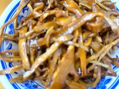 红烧竹笋-谈灵农家柴爿菜饭