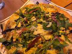 黑松露火腿菌菇芝士薄饼-Blac+Blac(中海环宇荟店)