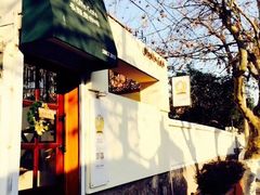 门面-长颈鹿咖啡(大学路店)