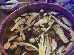 -三人行骨头王火锅(长寿店)
