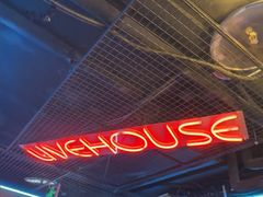 -唱吧麦颂KTV(西单华威潮铺街店)