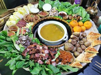 梅子山庄·土司宴