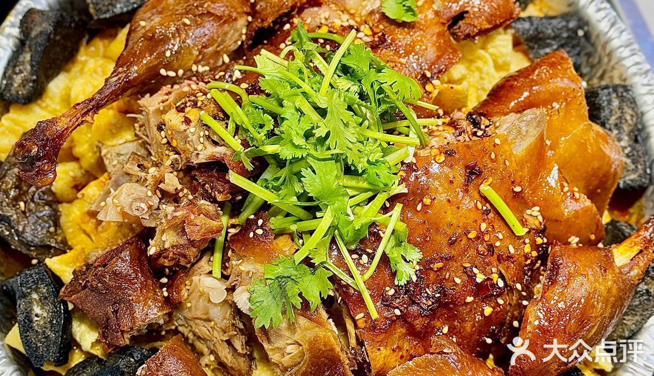 🍲爱吃螺狮粉的有福了，螺狮粉火锅一次爽到够💕