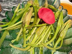 -慢丽江·云南野生菌土鸡锅(付家庄店)